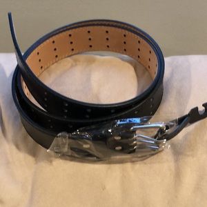 - 2 XL Men’s Black Belt